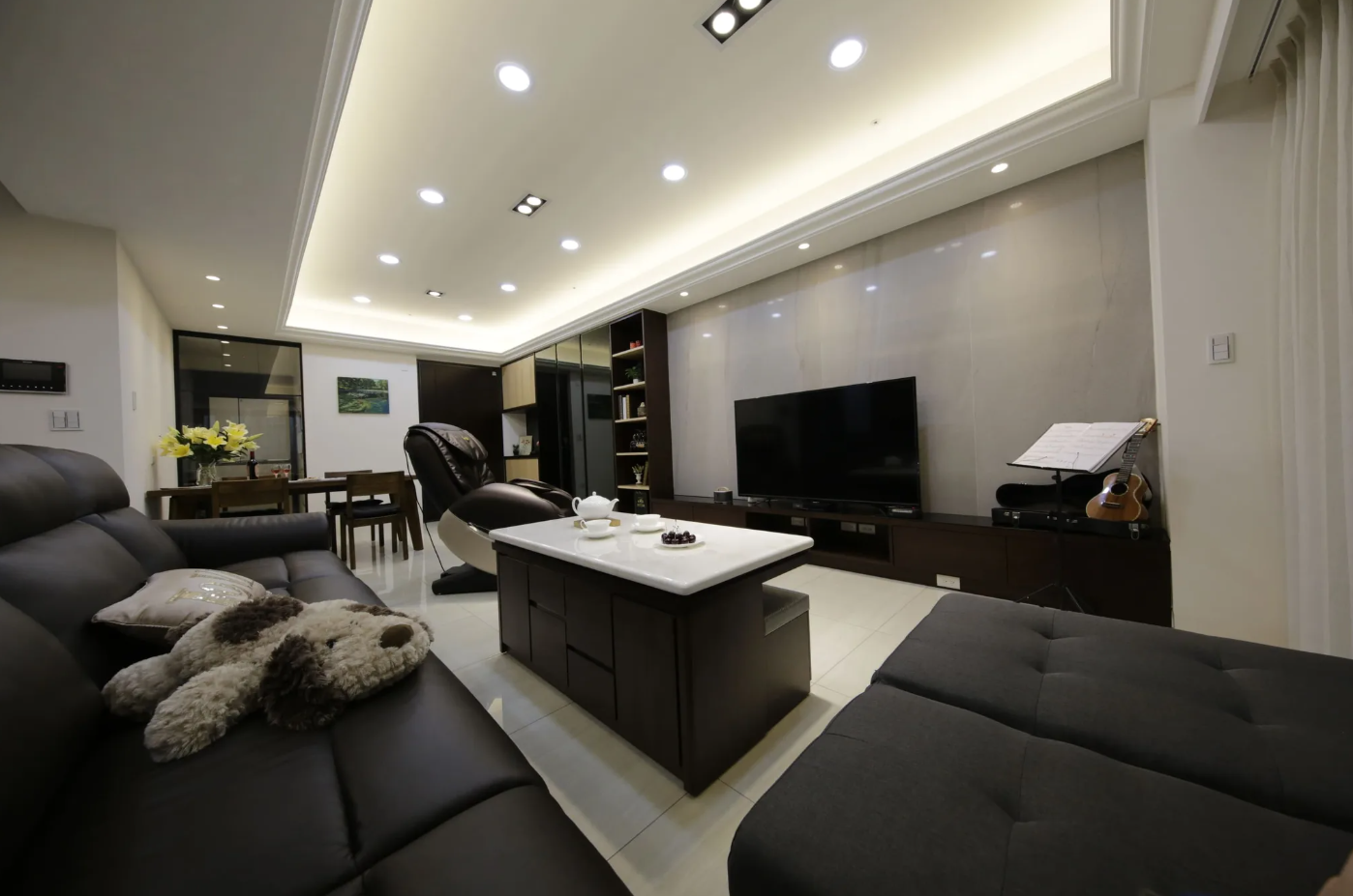 老屋翻新費用完工案例,現代風客廳裝潢成果
